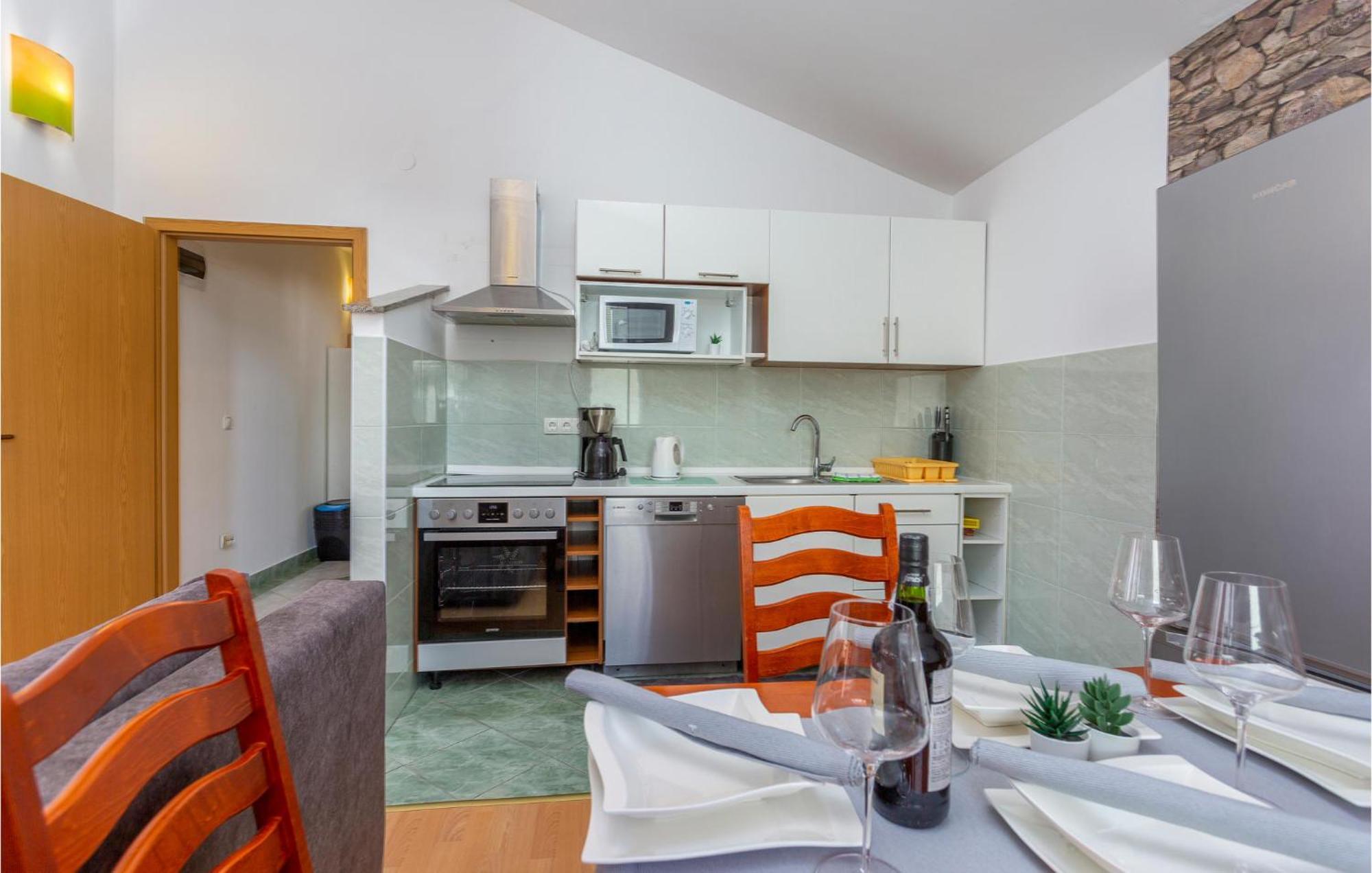 Beautiful Apartment In Krk With Kitchen Krk Town Dış mekan fotoğraf